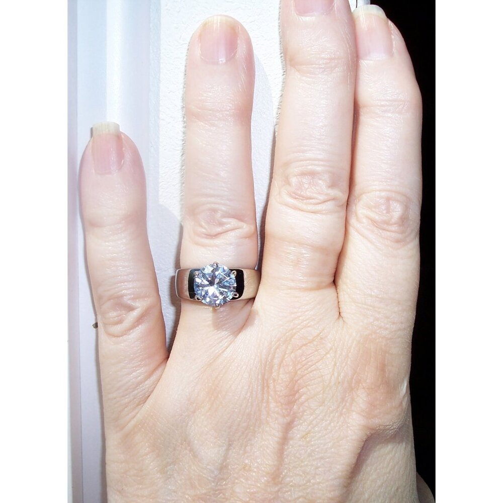STAINLESS STEEL Round Cut Solitaire Cubic Zirconia Band Ring - Picture 3 of 16